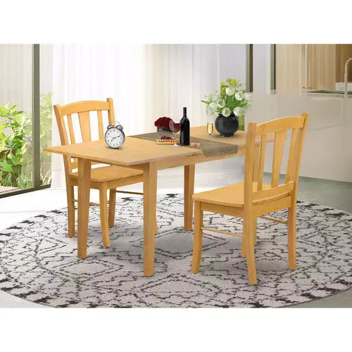 Ensemble de salle à manger 3 pièces HomeStock avec table rectangulaire en bois massif à plateau feuille papillon, finition chêne brun naturel