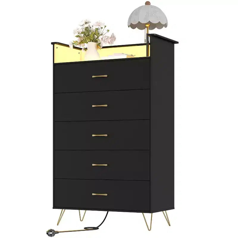 Commode 5 tiroirs pour chambre à coucher, commode haute en bois 53" avec lumières et station de charge, armoire de rangement pour salon et placard