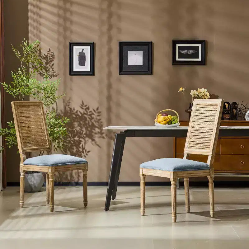 Lot de 2 chaises de salle à manger style campagne française avec dossier en rotin et assise rembourrée, chaises sans accoudoir en bois massif pour salle à manger ou cuisine-Panipeachy
