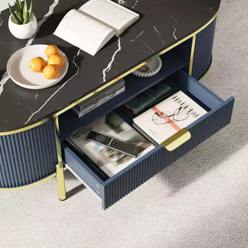 Table basse ovale de 48 po avec rangement, plateau en faux marbre et pieds en métal doré, table centrale en bois entièrement assemblée pour salon ou bureau