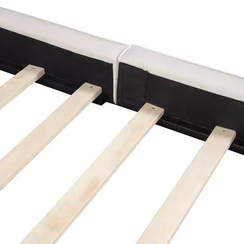 Lit plateforme Queen Size en velours MAYEERTY, cadre solide, conception au ras du sol, chambre à coucher, beige