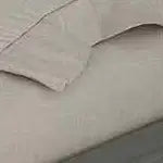 Lit plateforme Queen Size en velours MAYEERTY, cadre solide, conception au ras du sol, chambre à coucher, beige